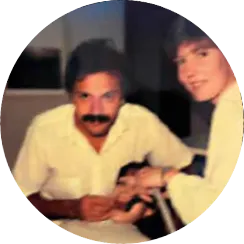 Historisches Foto aus der Geschichte von Dr. Bayer und Kollegen im Jahr 1989.
